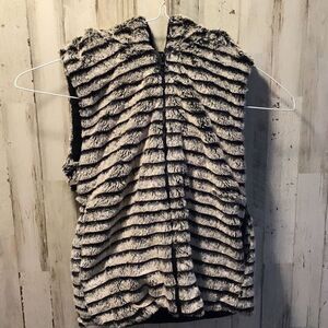 Hoodie, vest, beautiful, silver, and gold by Widgeon girls, medium